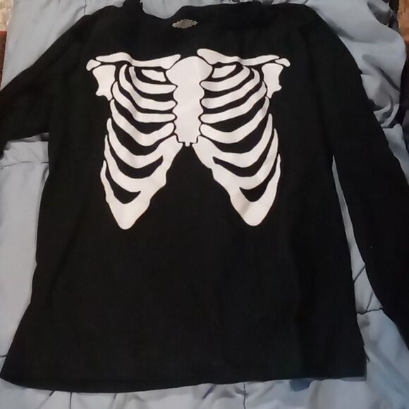 Long sleeve Halloween tee - Picture 1 of 3